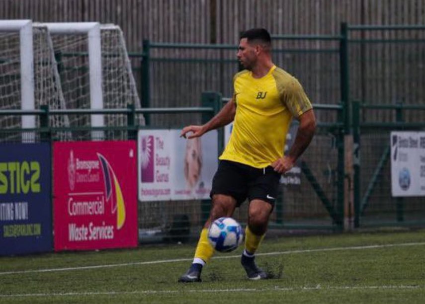 FamilyTreeFC's tweet image. 🚨 RETURN OF THE DYNAMIC DUO

After a very quick loan spell the pair have declared there undenying love for the tree and could not wait to return home.

UP THE TREE 🌲  @kieran76518136 @CD__94