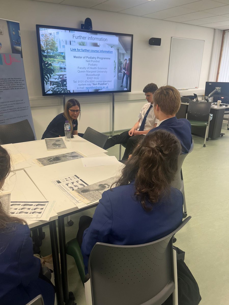 S4 Year Team (@s4lhsyt) on Twitter photo Thank you to <a href="/StirUni/">University of Stirling</a> for hosting a Healthcare day today for some S4 Pupils in partnership with a number of other Universities 😁
👩⚕️👨⚕️👩🔬👨🔬
#GoingforGold
#LovetoLearn Thank you to <a href="/StirUni/">University of Stirling</a> for hosting a Healthcare day today for some S4 Pupils in partnership with a number of other Universities 😁
👩⚕️👨⚕️👩🔬👨🔬
#GoingforGold
#LovetoLearn