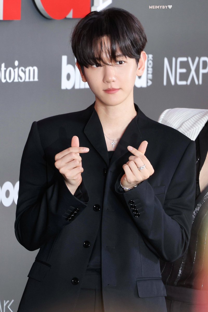 lessencestudios's tweet photo. 🏆 Congratulations to #BAEKHYUN for winning the ‘Tour of Asia’ award at the ‘Billboard K-POWER 100’ event in Seoul.

#BillboardKPower100
#BAEKHYUNxBillboardKorea
#빌보드파워100 #백현 #엑소 #EXO https://t.co/U8QV7Q2bGz
