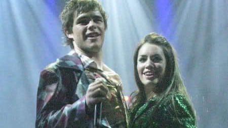 envadivine's tweet photo. domani mamma e papà tornano al gran rex https://t.co/hNwGTHpTFZ
