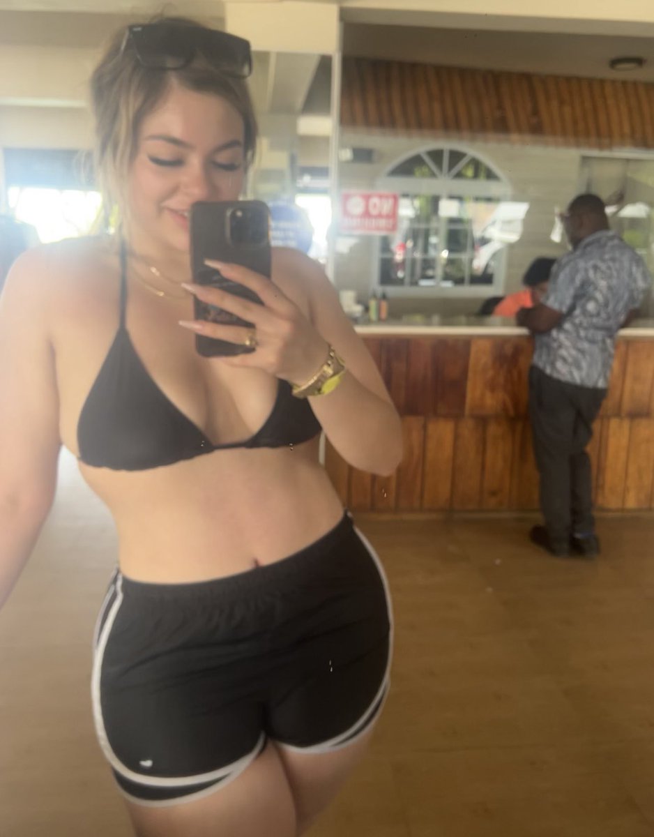 ettezil0's tweet photo. Jamaica dump 🇯🇲 https://t.co/OdQD7LKST0