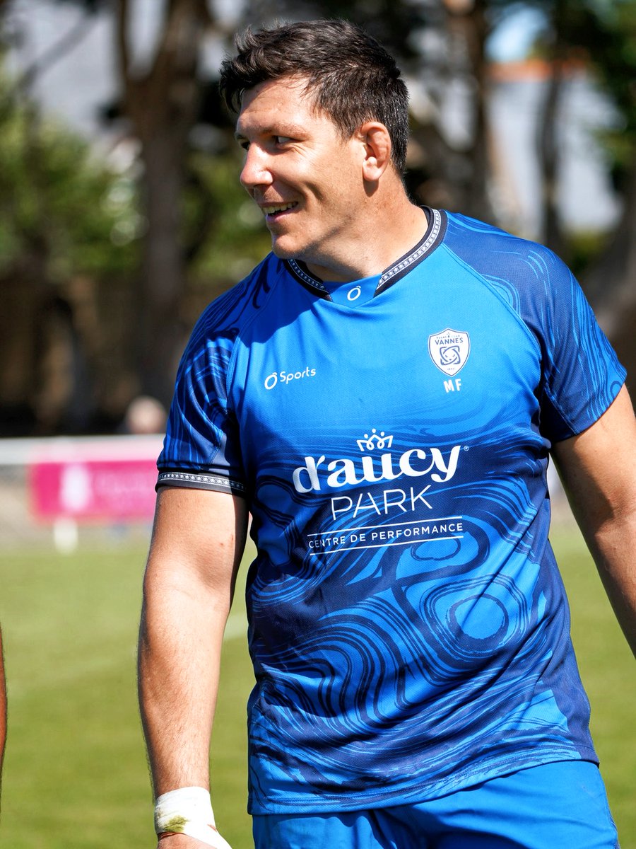 Metz Fabrice (@metzfabrice) on Twitter photo 𝙍𝙪𝙜𝙗𝙮 𝙥𝙡𝙖𝙞𝙨𝙞𝙧 🏉
Cap sur la fin de la prépa et le début de la saison 🔜
#TeamBreizhzel #FiertéBretonne <a href="/RugbyClubVannes/">Rugby Club Vannes</a> 𝙍𝙪𝙜𝙗𝙮 𝙥𝙡𝙖𝙞𝙨𝙞𝙧 🏉
Cap sur la fin de la prépa et le début de la saison 🔜
#TeamBreizhzel #FiertéBretonne <a href="/RugbyClubVannes/">Rugby Club Vannes</a>