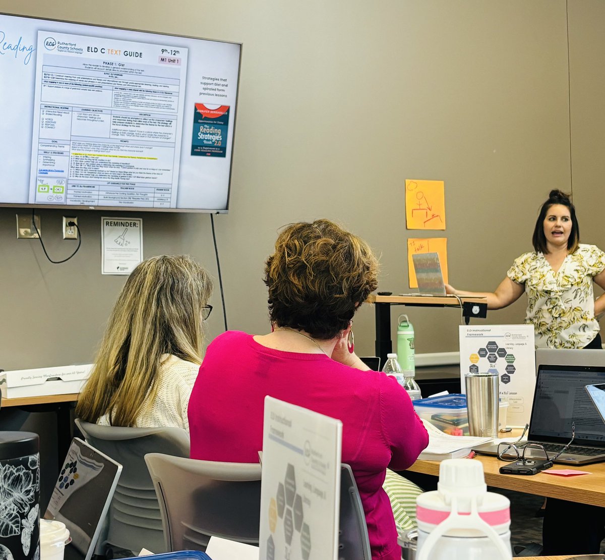 Enjoying <a href="/KristinaDanko/">Kristina Danko</a> share the 3Ls Framework with ELL teachers.