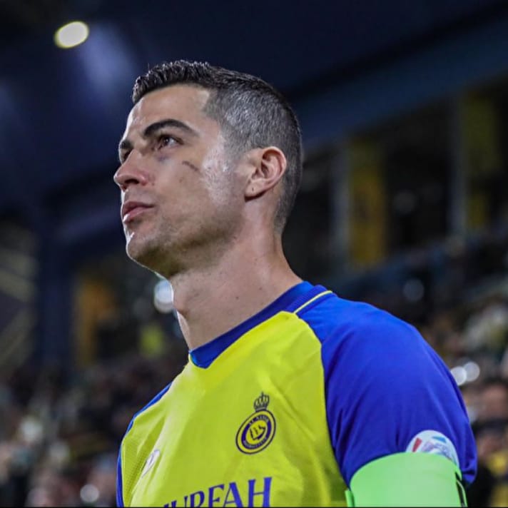 OFSAYTHATTI's tweet photo. Ronaldo, Futbolu yüksek ihtimalle Al Nassr'da bırakacağını belirtti.

#Ronaldo https://t.co/ge9iiWOS1S