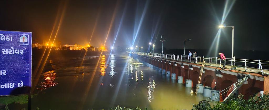Gates of Ajwa Dam and Pratappura Sarovar closed to ease Vishwamitri level in Vadodara: VMC Commissioner