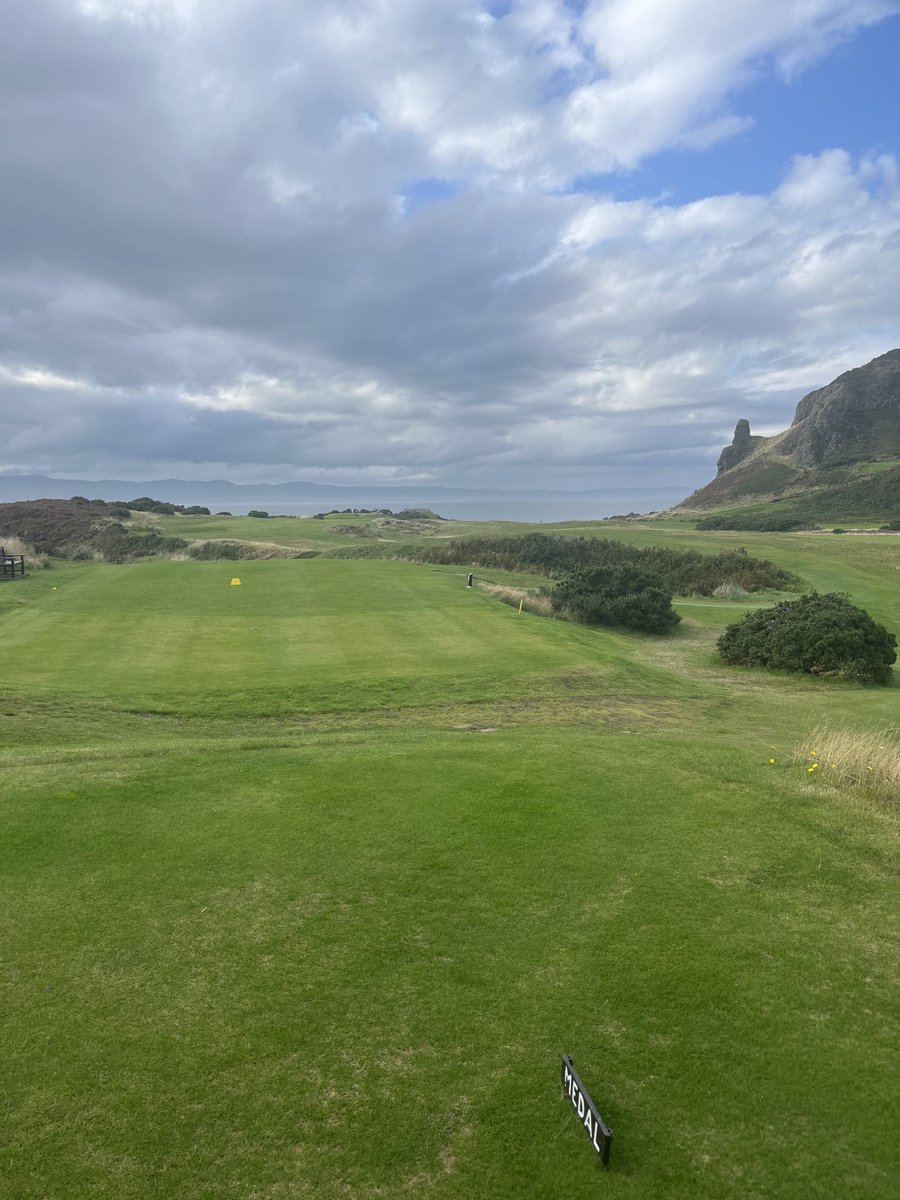 Gro_archie's tweet photo. Good day at Shiskin gc with Stewart course manager discussing all things greenkeeping .overseeing with barenbrug mix and consolidate liquids feeds . Thanks for hospitality https://t.co/36WXuYYrqk