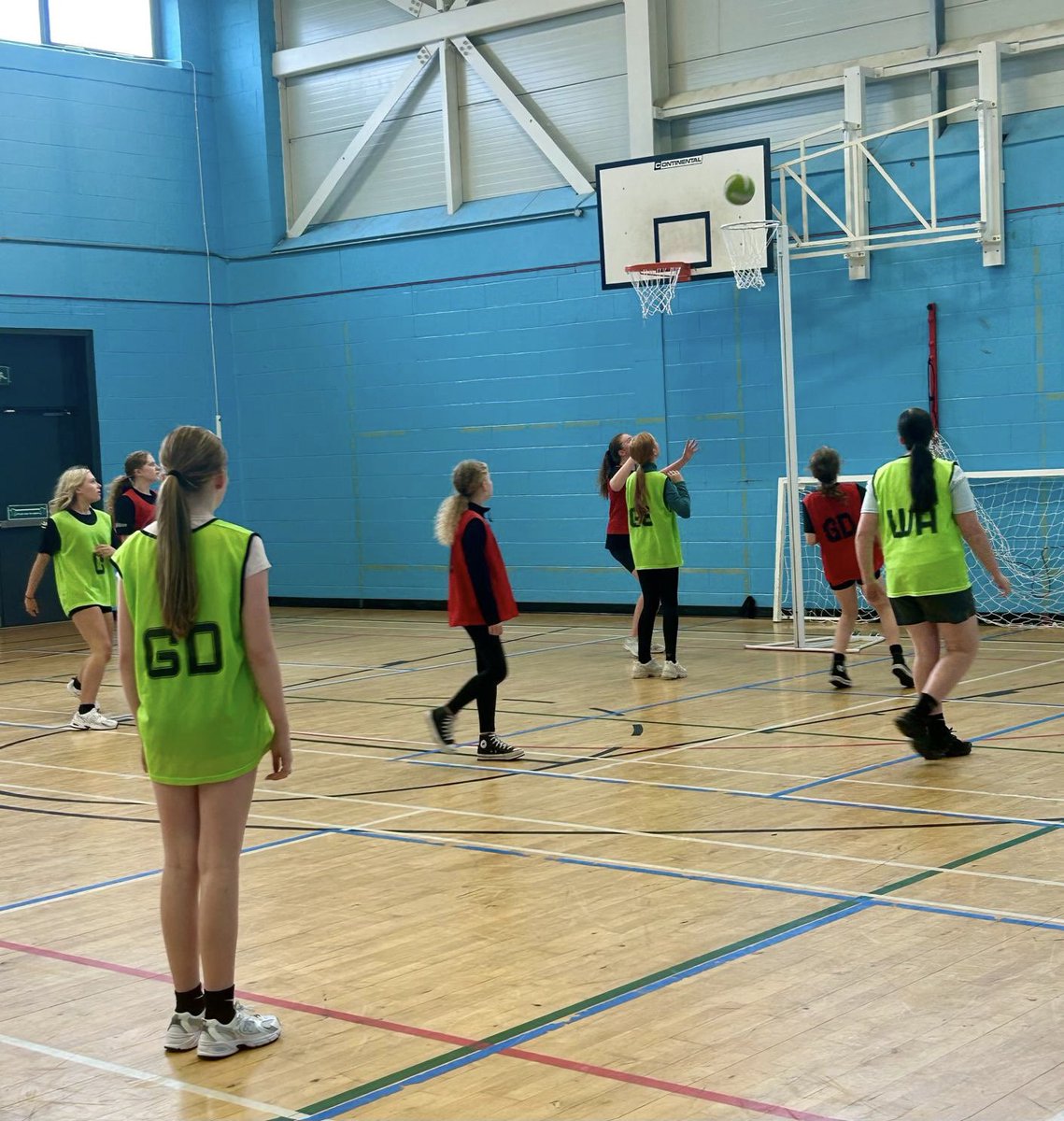 VoLAPEDept's tweet photo. Well done to everyone who attended our netball trials today.✨  You were all outstanding and positive attitude and sportsmanship did not go unnoticed. 

If you missed today but still want to join come next Tuesday.

Any questions speak to Miss Timney. Keep up the amazing work 🩷 https://t.co/CmGpVKGfiD
