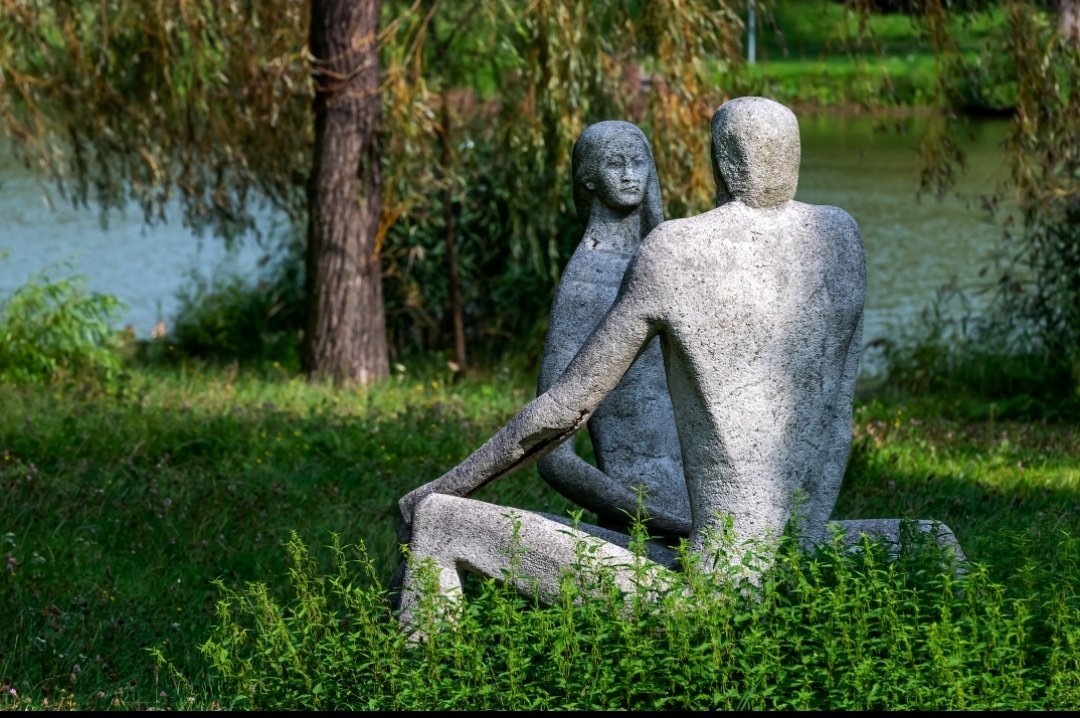 Fana43124688's tweet photo. The outdoor sculpture #Dwoje, which decorates Amendy Park, will be renovated. #MZDiM has already signed a contract with the contractor. The conservation work will consist of cleaning and filling in cracks and gaps.
#Poland #Silesia #Bytom
⬇️
https://t.co/UFJzkVSEsi https://t.co/LIFyAk6glY