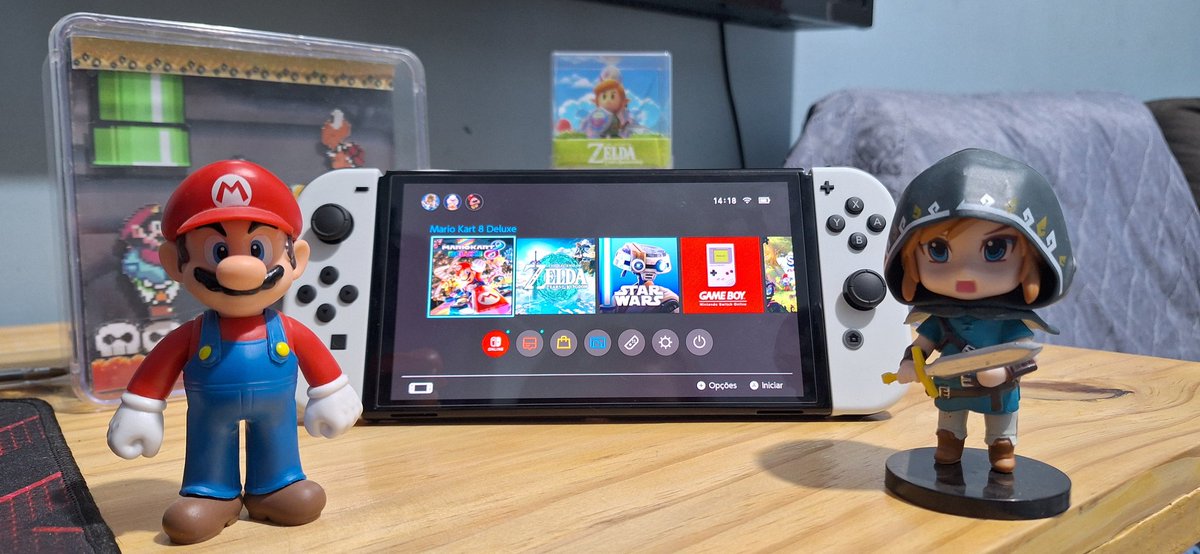 NAH CARLA GAMER 🎮 tweet media