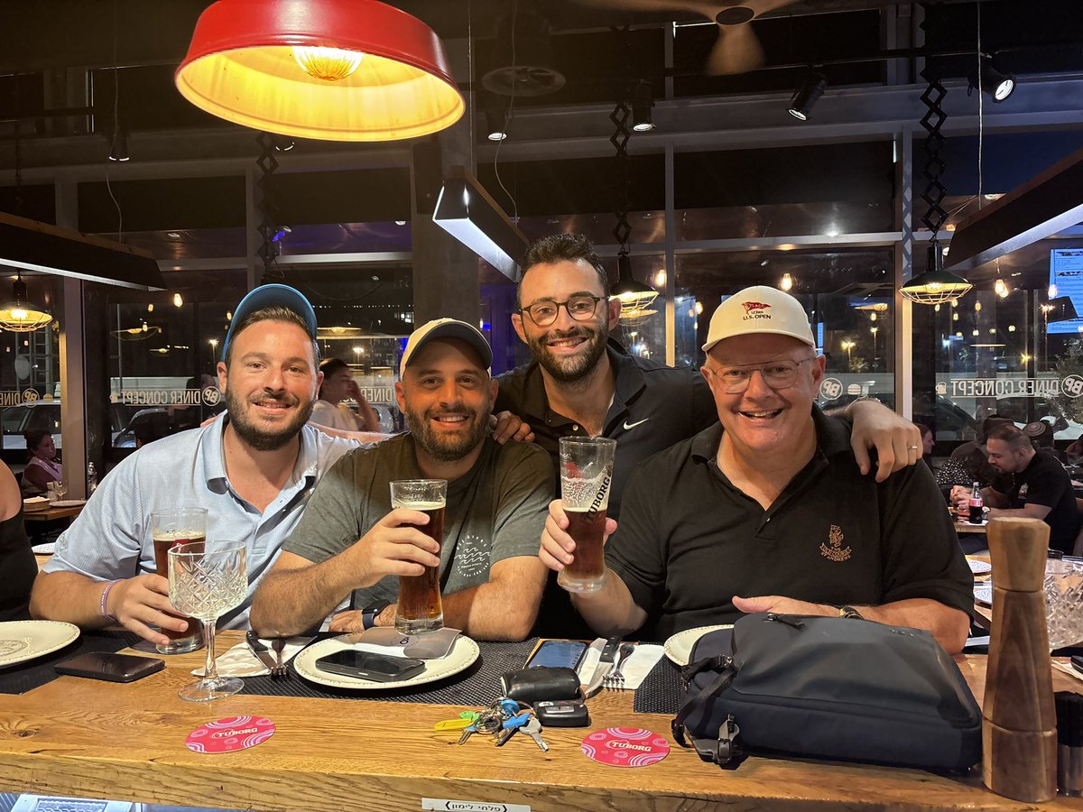 micha_schachat's tweet photo. Best sport on earth. Best way to spend quality time with family❤️ ⛳️🏌️‍♂️ @RafiSchachat @TaylorMadeGolf https://t.co/CDdWiVTvEB
