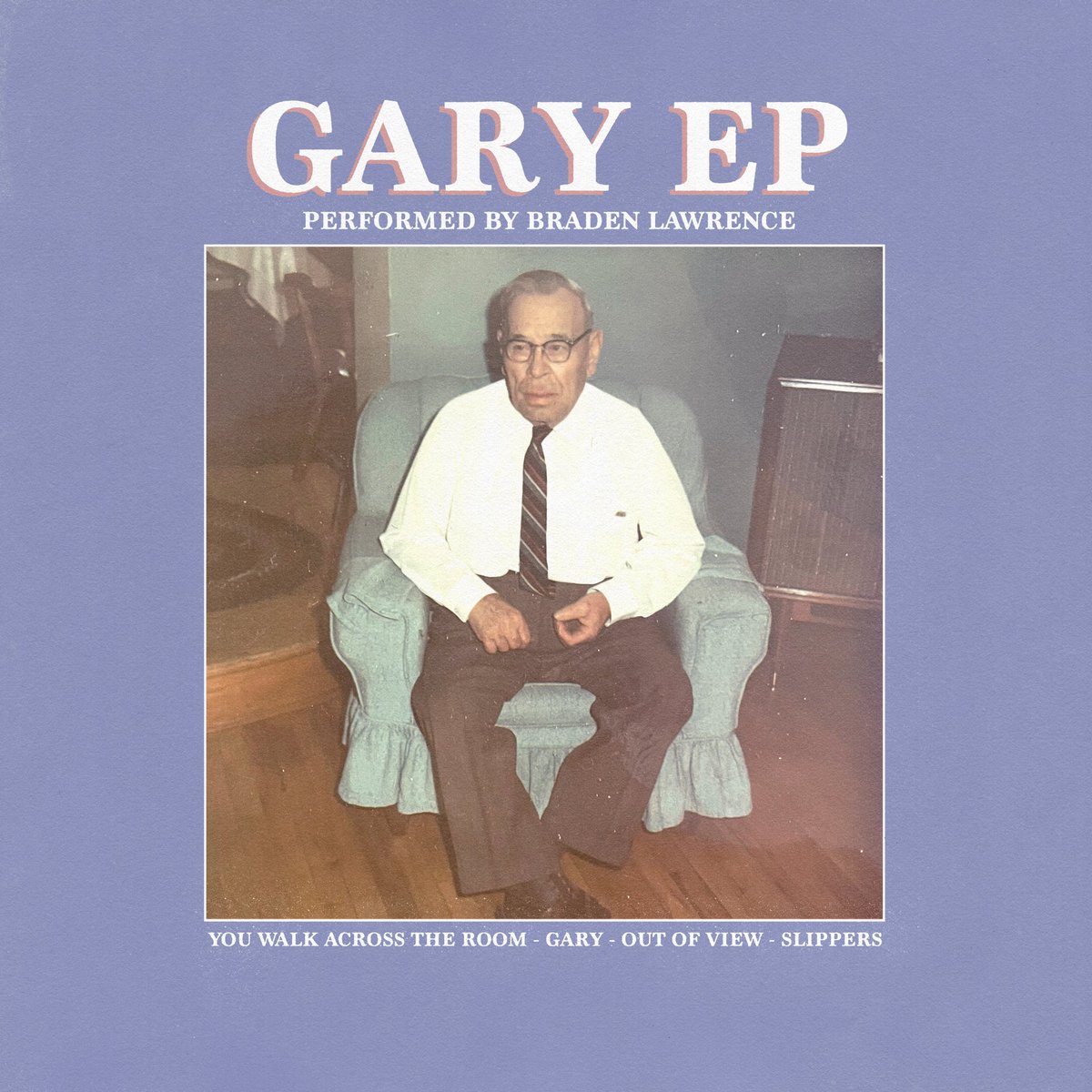 Braden Lawrence is back with “You Walk Across The Room” the 2nd single from his forthcoming “Gary EP”!
It follows 2023’s debut album “When You Lose The Light.” The entire EP was co-produced by <a href="/derekted/">𝕕𝕖𝕣𝕖𝕜 𝕥𝕖𝕕</a> alongside Lawrence. Listen to “You Walk Across the Room” at the link below