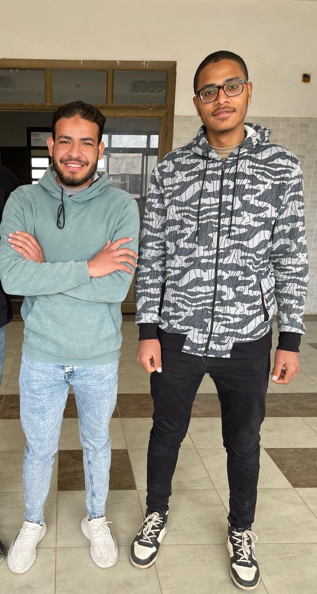 كنت بقعد أتخانق معاك إنى بطلع بدرى من الإمتحان وأفضل مستنيك تخلص لآخر الوقت 
رحمك الله يا صديقى أشهد الله أنك كنت طيب القلب عطر الكلام طيب النفس 
جنة الله الملتقى