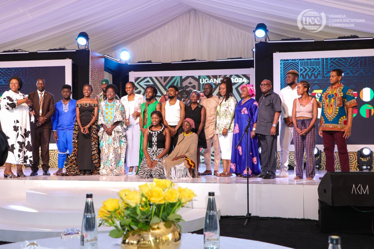 RealDjLennon1's tweet image. 10 finalists from 10 African countries have been brought together under one roof in the #PanAfricanHouse, where they’ve been exchanging cultures and sharpening their acting skills. 

Tonight, one finalist will be crowned, and the 3rd season of the #AfricaMonologueChallenge will…