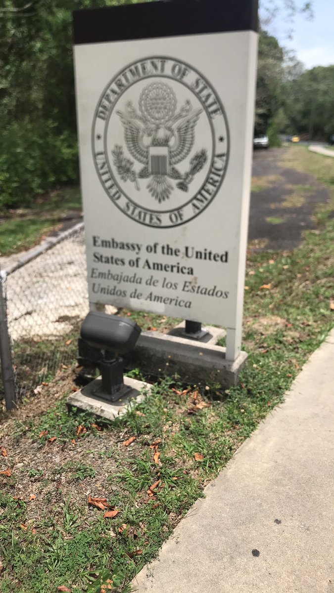 Anonym0usGhost's tweet photo. @carimbo18 @einardbarsallo @Flor2023 y cómo mi fren Alexis Vargas Sánchez no se aguanta los insultos y la difamación de nadie y menos de ella,Mi fren le saco una denuncia en el Ministerio público y en la embajada de los Estados Unidos porq ella atento contra la vida y la integridad de Alexis en difamarlo en todo PTY https://t.co/pp3vMx55Hb