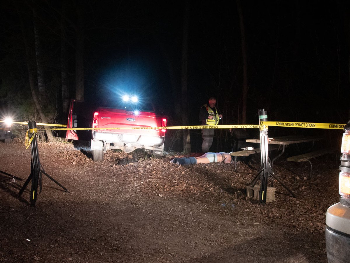 foxfuryLED's tweet image. Notice the Difference. Every detail counts; sometimes, all you need is a bit of light to improve scene documentation. #FoxFuryLED