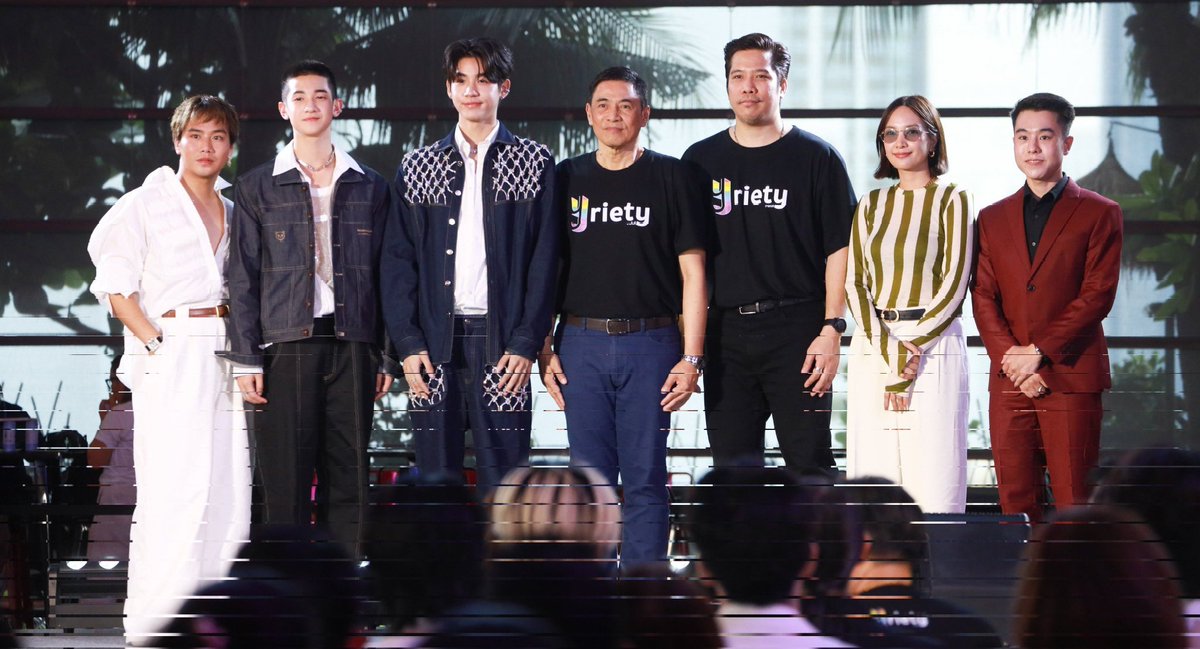 Raikantopinido's tweet photo. La productora Yerity celebró su evento #YerityProjectsLineUp para promocionar sus proyectos.  

🔹Se Realizó una  entrevista a los  protagonistas de #LoveSick2024.
🔹Lanzamiento del teaser de #DoctorsMine. 
🔹Tráiler de​#SangminDinneawSeries. 
🔹Presentación del GL #BFriends. https://t.co/KMzSz1aHCt