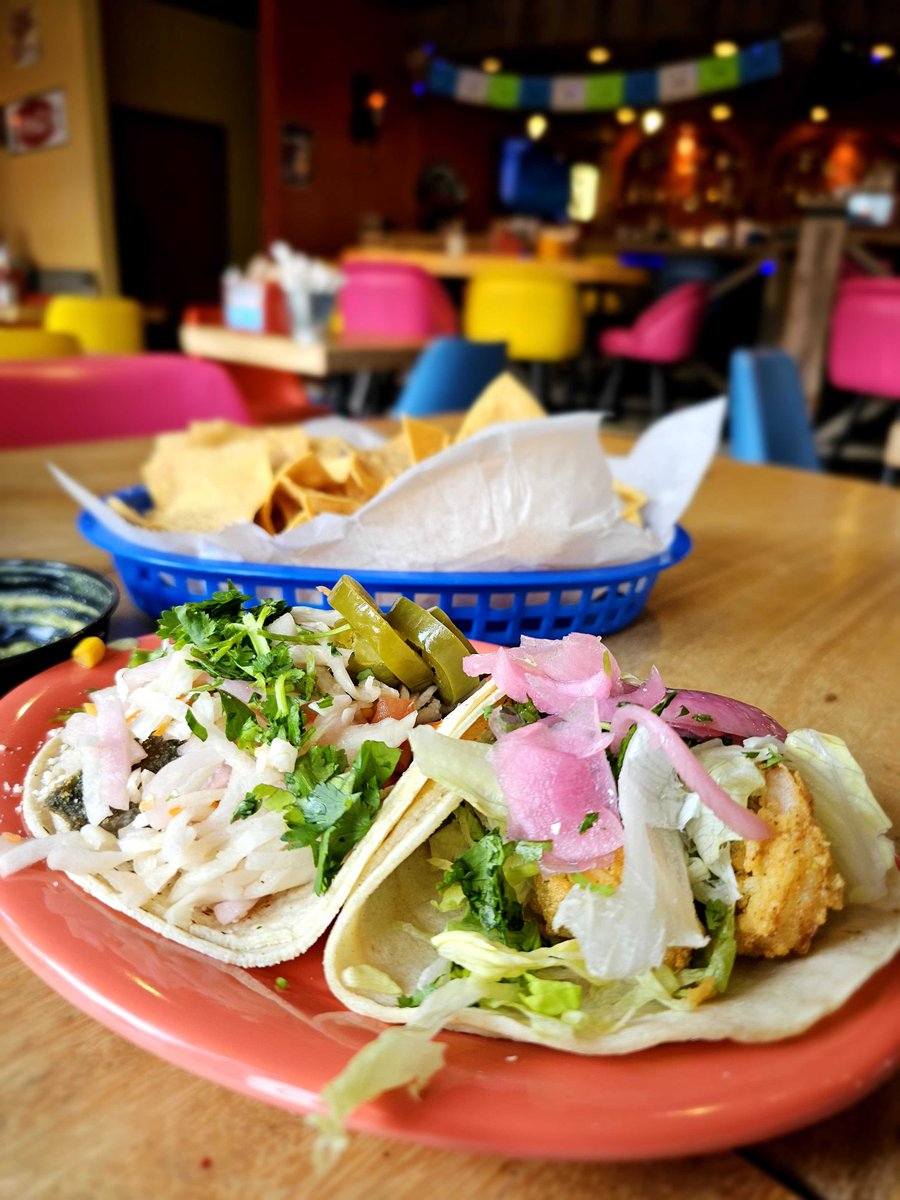 fastly's tweet photo. It's #TacoTuesday so let's Tacobout our ERG, HOLA & their annual campaign meant to engage members & allies of their community by uniting them through something we all value, tasty food! ๐ฎ Some ๐ธ employees posted as they ate their way through this campaign! #LifeAtFastly https://t.co/DtO6CWeAbk