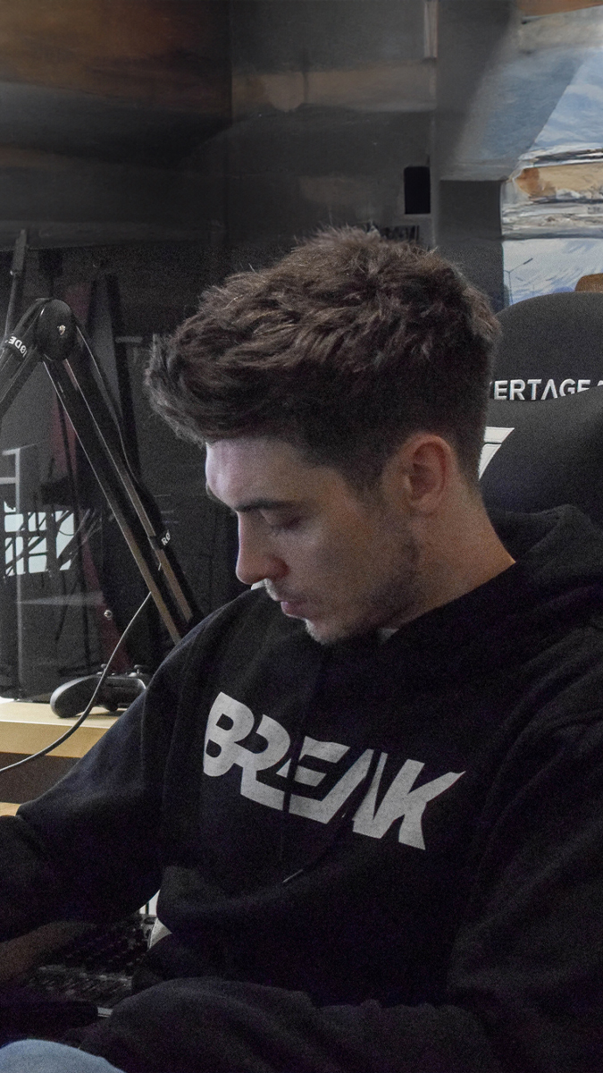 Inked Threads tweet media