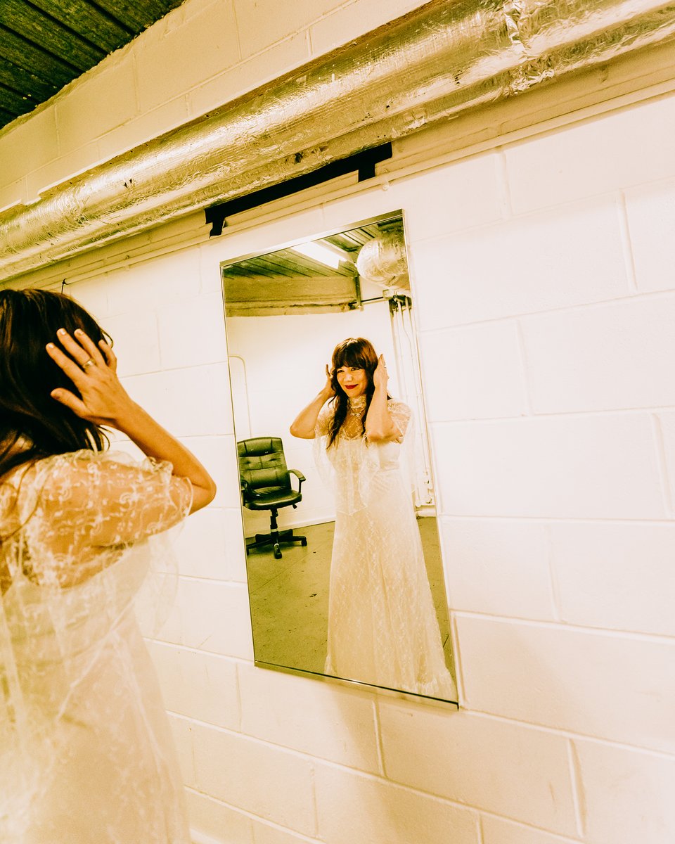 PostalService's tweet image. Some moments from two incredible shows in London and Cardiff - thank you for celebrating with us.

Barcelona, see you tonight!

📸: @BlazerGrillman