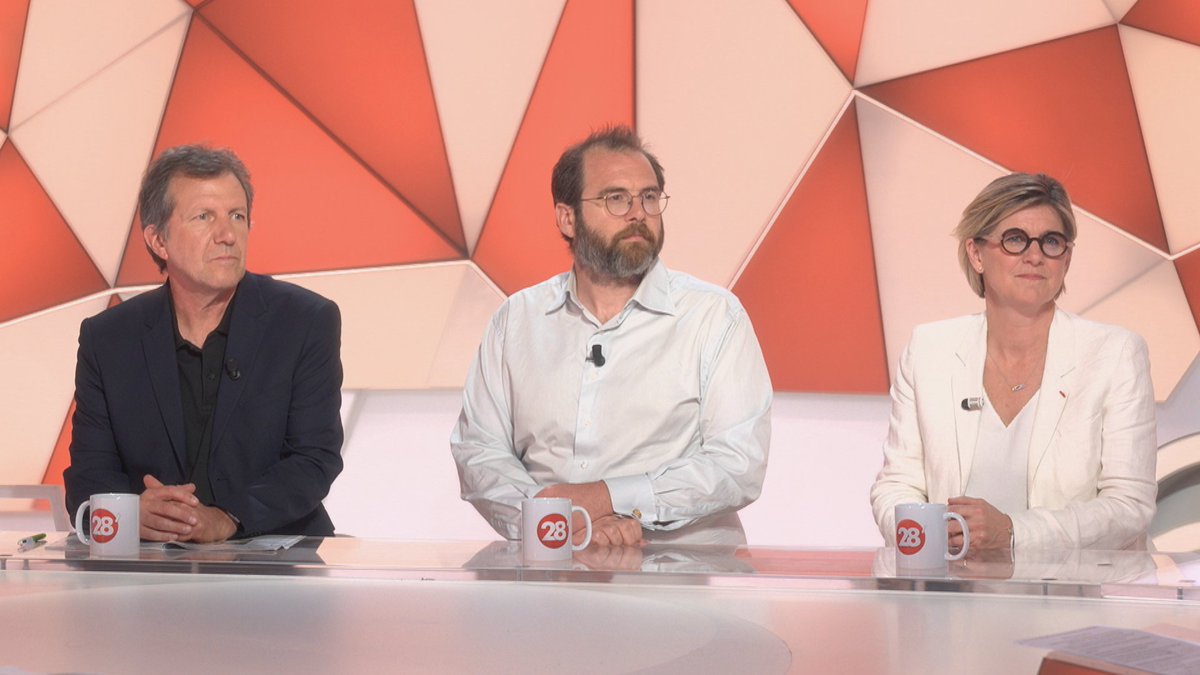 28 minutes (@28minutes) on Twitter photo 🗳️ Les entreprises françaises vont-elles faire les frais de la crise politique actuelle ?
On en débat avec Clément <a href="/Carbonnier_Eco/">Clément Carbonnier</a>, <a href="/AudreyLouail/">Audrey Louail</a> et Thierry Fabre (<a href="/FabreFaber/">Thierry Fabre</a>).
👉 tinyurl.com/28du2708 🗳️ Les entreprises françaises vont-elles faire les frais de la crise politique actuelle ?
On en débat avec Clément <a href="/Carbonnier_Eco/">Clément Carbonnier</a>, <a href="/AudreyLouail/">Audrey Louail</a> et Thierry Fabre (<a href="/FabreFaber/">Thierry Fabre</a>).
👉 tinyurl.com/28du2708