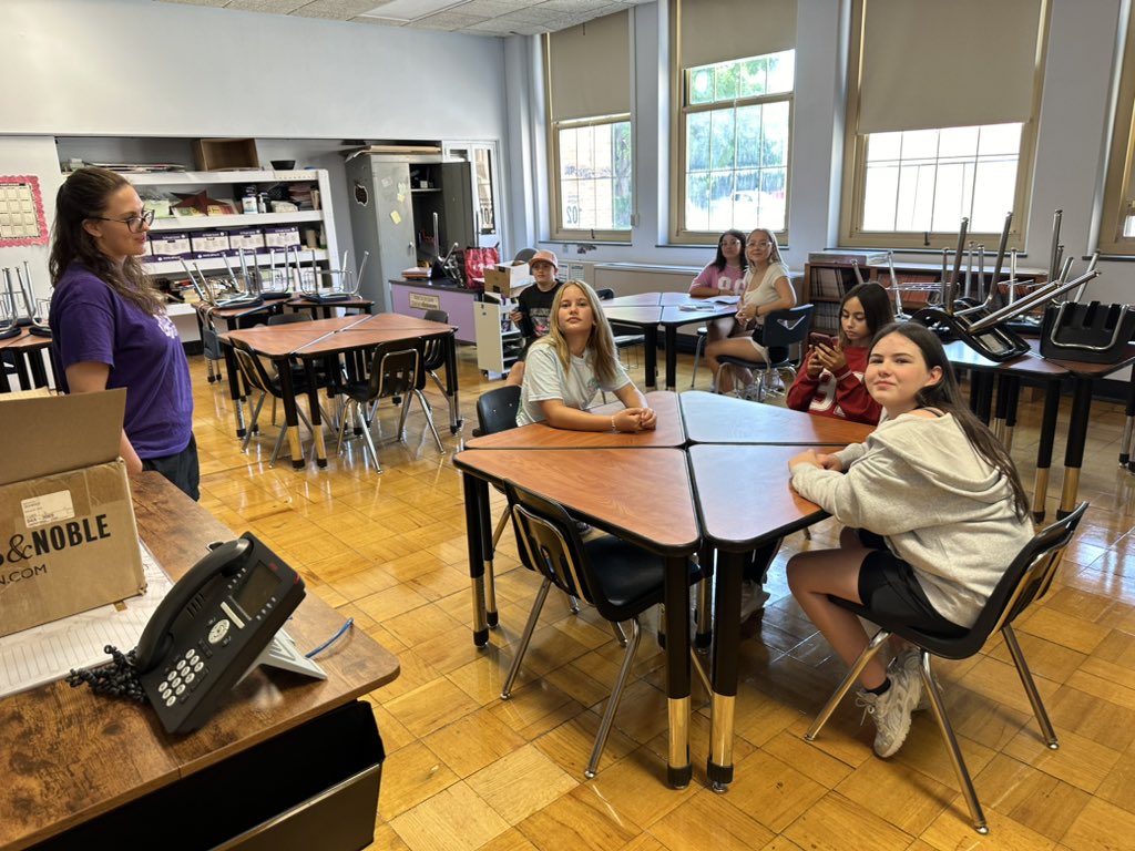 Nicole Green (@nicolegreenncs) on Twitter photo Welcome 7th graders! We are so excited to have you join the Jr/Sr High! #naplescsd <a href="/cbetrus/">Colleen Betrus</a> Welcome 7th graders! We are so excited to have you join the Jr/Sr High! #naplescsd <a href="/cbetrus/">Colleen Betrus</a>