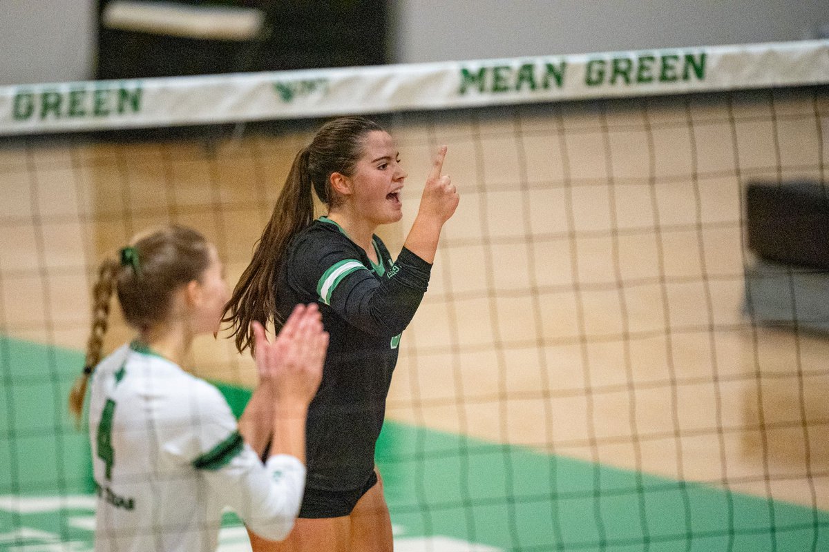 MeanGreenVB's tweet photo. Super Pit Ready 😤

𝗙𝗿𝗶𝗱𝗮𝘆: Colorado, 7 PM
𝗦𝗮𝘁𝘂𝗿𝗱𝗮𝘆: Rutgers, 6 PM
𝗦𝘂𝗻𝗱𝗮𝘆: Miami (FL), 3 PM

🎟️ https://t.co/0G92397ltm

#GMG 🟢🦅 https://t.co/b5c8WWvH7W