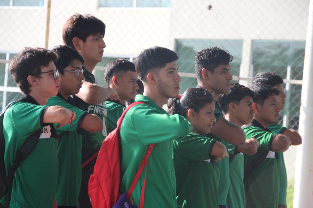 El primer homenaje a la bandera del ciclo escolar🇲🇽💚