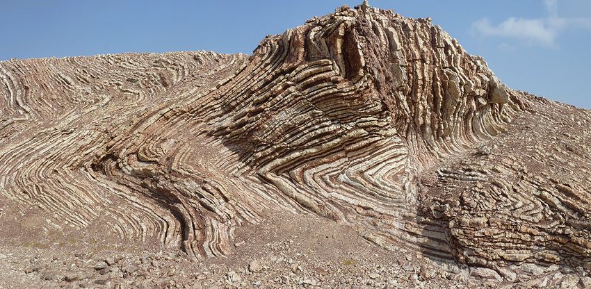 GeologyPage's tweet photo. Mother of all outcrops: radiolarian chert in Oman Fieldguide to the geology of northeastern Oman | #Geology #GeologyPage #outcrop #Oman 

Geology Page 
https://t.co/AtopGLUrSh https://t.co/lETqDIfI9j