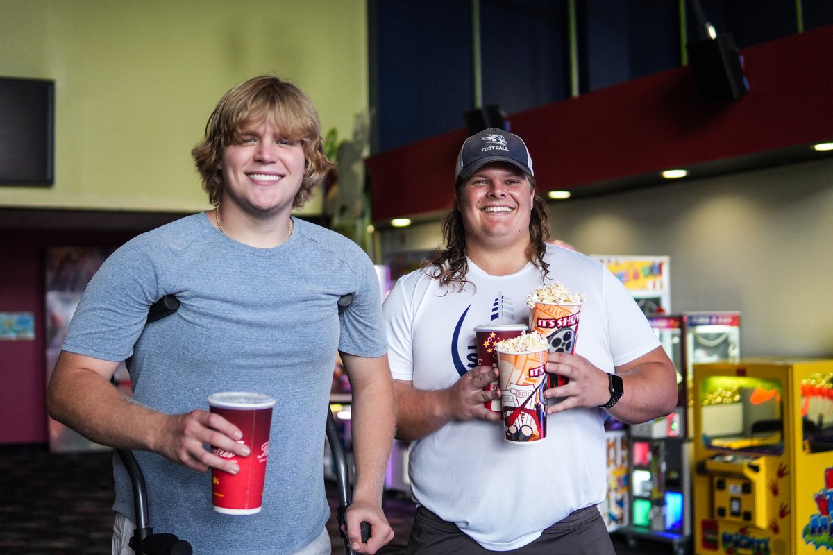 UWStoutFootball's tweet photo. Movie day in Menomonie! 🍿🎥 

#TPC #BleedBlue https://t.co/UFvxKyHRO2