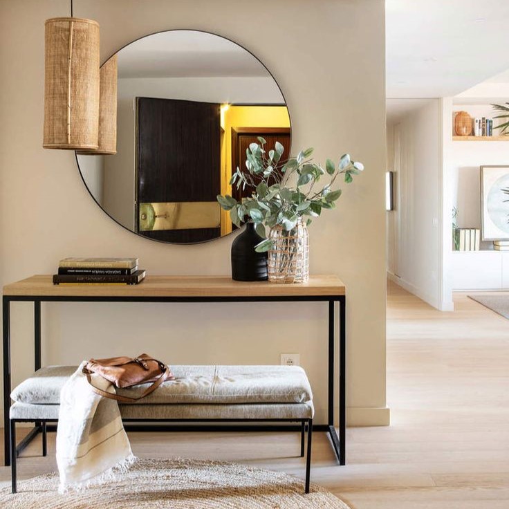 be_galeria's tweet photo. Aproveite os espaços de transição, como corredores e áreas de entrada, para criar pontos focais interessantes e funcionais.
Veja dicas para otimizá-los!
#Interiores #Architecture #DesignFuncional #BeGaleria https://t.co/DiFoGlQAfF