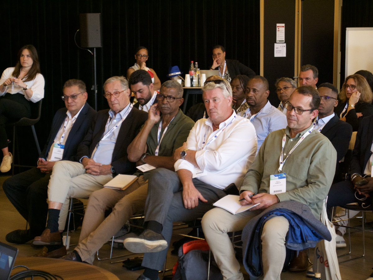 outremers360's tweet photo. @MedefNC @mimsy_daly @medef @PatrickMartin_1 @LA_FEDOM 📸Retour en images sur la séquence #OutreMer à #LaREF24 sur le thème de « Libérer le Pouvoir des entreprises : Maximiser la mobilisation des financements européens dans les #RUP et les #PTOM ».
➡️Pour plus de photos: https://t.co/wwZIeJFCm7 https://t.co/UVQAMJWWwi