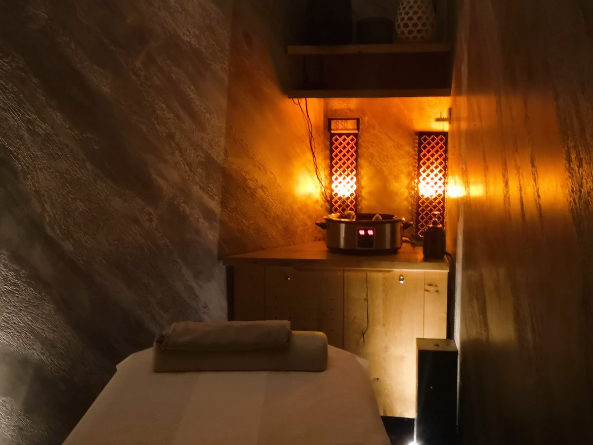 charmainewsm's tweet photo. It's been up for a couple of months but so chuffed to see my words on @TimeOutTravel about my steamy time at @ThermeGroup Bucharest ♨️It's Europe’s biggest spa, and it's coming to Manchester in 2025 🌟

Read more: https://t.co/mjKQ9LWa8F https://t.co/ar4HwSqrOM