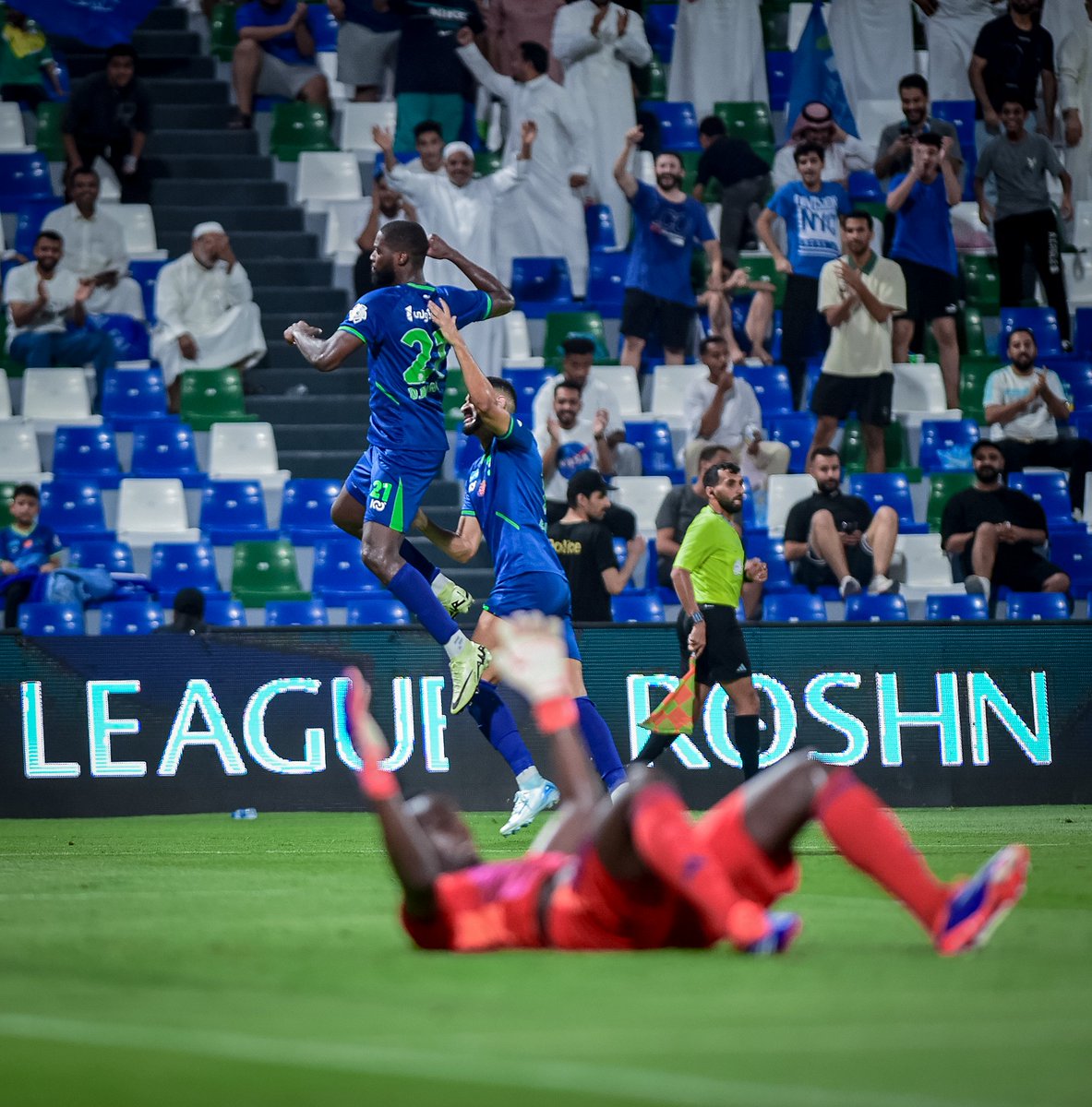 FatehClub's tweet photo. حكمة اليوم : 
أمام الحساوية ! لن تنفعك القيمة السوقية 😀

#الفتح_الاهلي https://t.co/H1NzMyxuBJ