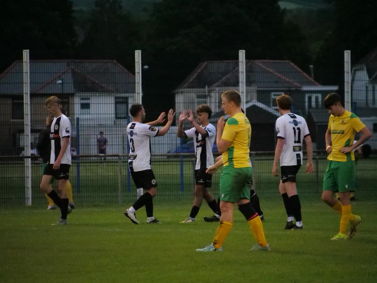 Great goal by Hari Lloyd.
1-0 ⚽️