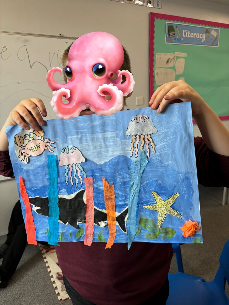 MrsHDavidson's tweet photo. Bothy 2 created some colourful, under the sea themed pictures this afternoon. https://t.co/zwYu9XbMvT