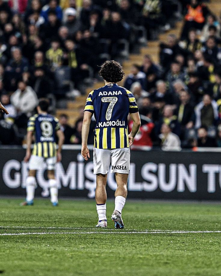 Umutcnshn's tweet photo. @Fenerbahce Yolun Açık Olsun Ferdi..💛💙 https://t.co/ZaCyg168wH