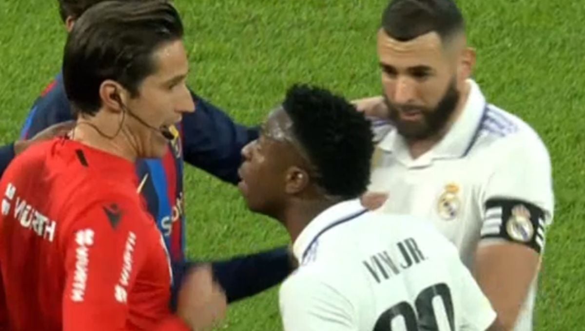 Saúl Ñiguez al árbitro:
-Eres malísimo
Expulsado