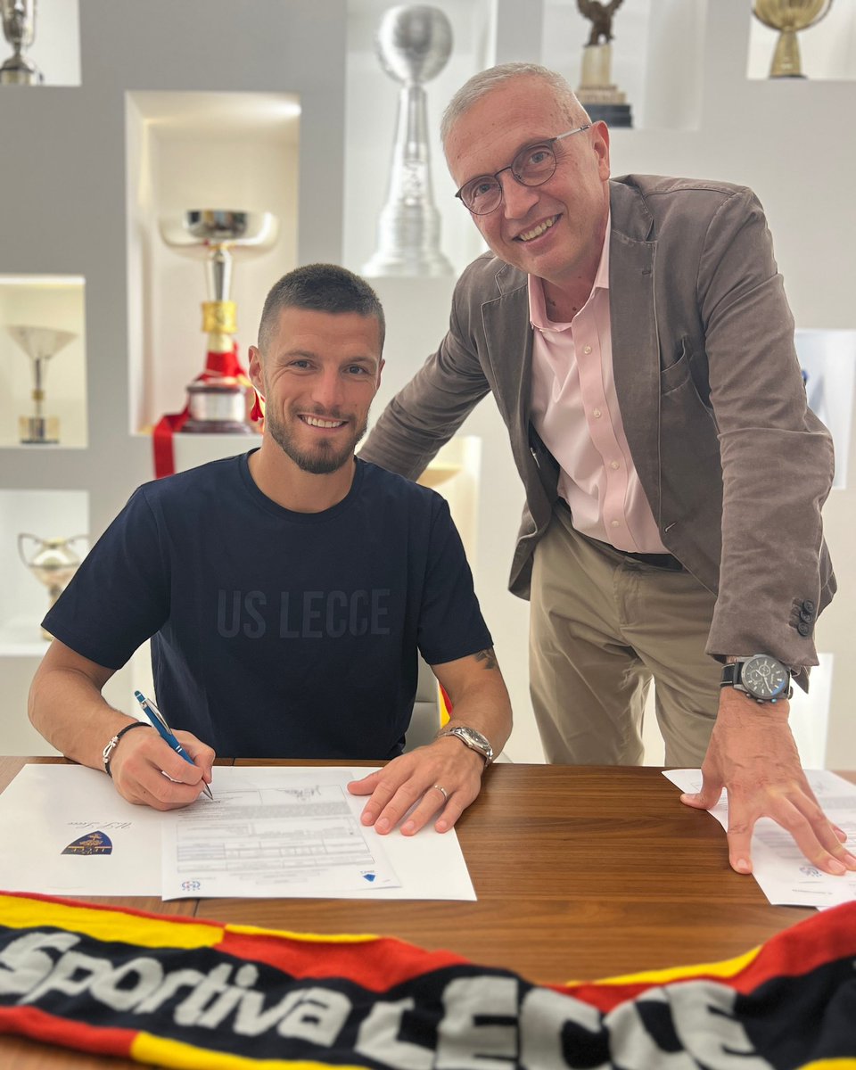 OfficialUSLecce's tweet photo. ✍🏻 🟡🔴 𝙁𝙧𝙚́𝙙𝙚́𝙧𝙞𝙘 𝙂𝙪𝙞𝙡𝙗𝙚𝙧𝙩, difensore francese classe ‘94, arriva a a titolo definitivo dal Racing Club de Strasbourg Alsace ed ha firmato un contratto che lo legherà al Lecce fino al 30 giugno 2026 con opzione per l’anno successivo. https://t.co/N4tvBFmaTo