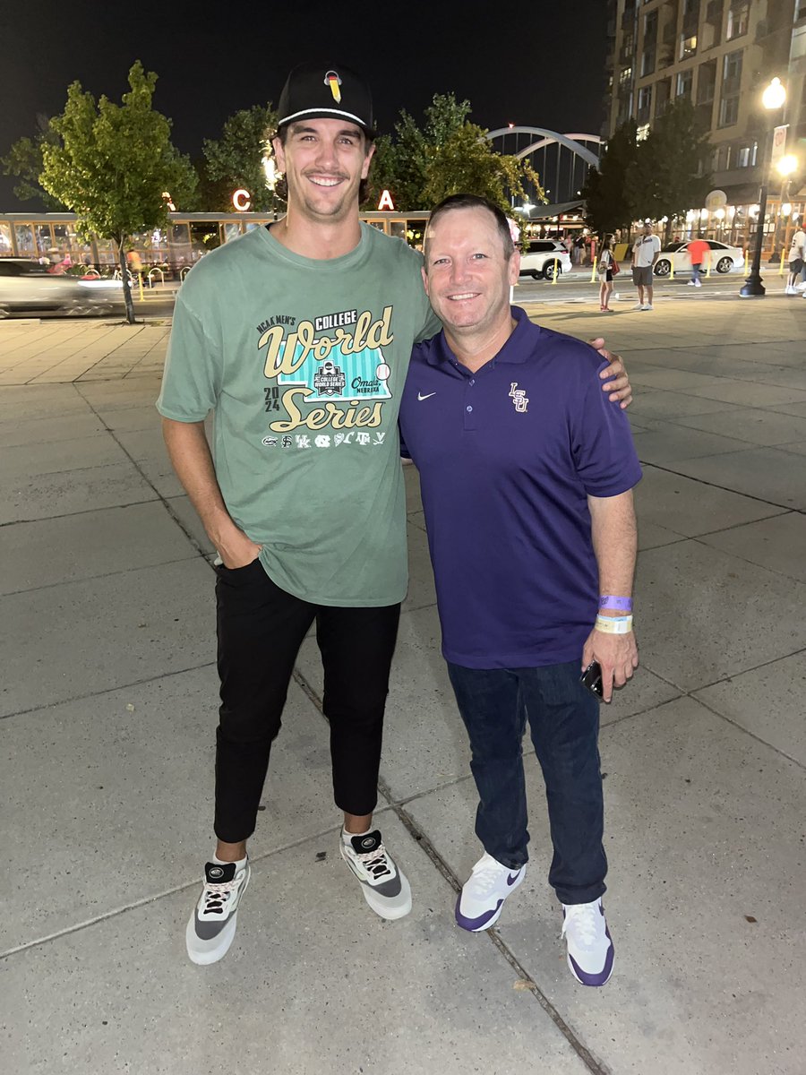 Jack DeLongchamps (@jdelongchamps) on Twitter photo Always will be so thankful for this man & his family for inspiring my dream of telling stories in sports.
So genuine. So authentic. So easy to see why Tiger Nation loves their baseball
Big things to come in the Bayou. Thanks Coach & see ya soon…
<a href="/LSUbaseball/">LSU Baseball</a> 🤝 <a href="/LSUCoachJ/">Jay Johnson</a> Always will be so thankful for this man & his family for inspiring my dream of telling stories in sports.
So genuine. So authentic. So easy to see why Tiger Nation loves their baseball
Big things to come in the Bayou. Thanks Coach & see ya soon…
<a href="/LSUbaseball/">LSU Baseball</a> 🤝 <a href="/LSUCoachJ/">Jay Johnson</a>