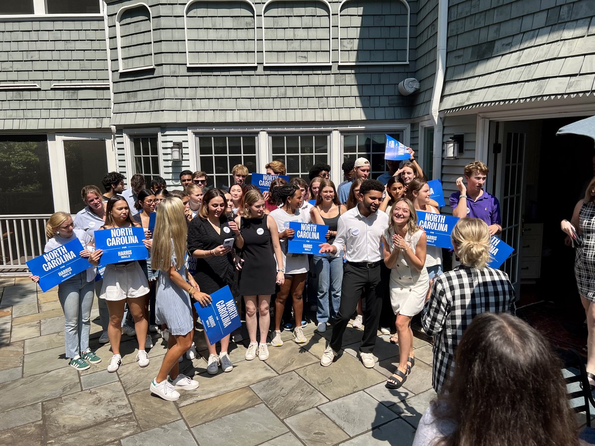 We’re absolutely going to turn out the youth vote. Here’s Rep <a href="/MaxwellFrostFL/">Maxwell Alejandro Frost</a> at UNC this morning with a packed house full of students. And we also made digital content with a smaller group featuring the <a href="/abreezeclayton/">Anderson Clayton☀️</a>