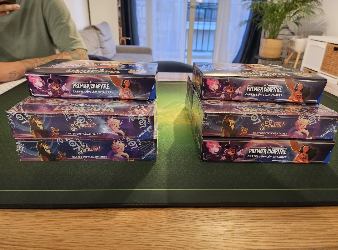 LorcanaFr's tweet image. 🔥Ouverture set 5🔥

J'ai enfin récupéré la grande partie de mes precos. 

Ce soir c'est ouverture avec les potes 🤩

#unboxing #lorcana #set5 #chap1