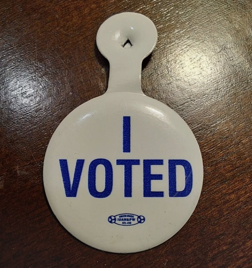 eBay Union Buttons & Pins tweet media