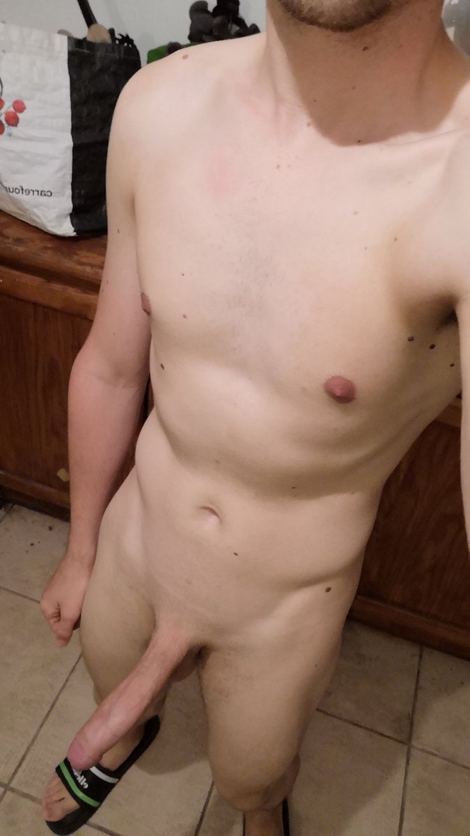 Hello photo de #maqueue et moi après le sport. Tu veux venir 😋😈
@maqueuecom 
@GayTomFr 
<a href="/FrenchiesCocks/">🍆 Frenchies Cocks</a> 
<a href="/LesPompeurs/">LesPompeurs</a>