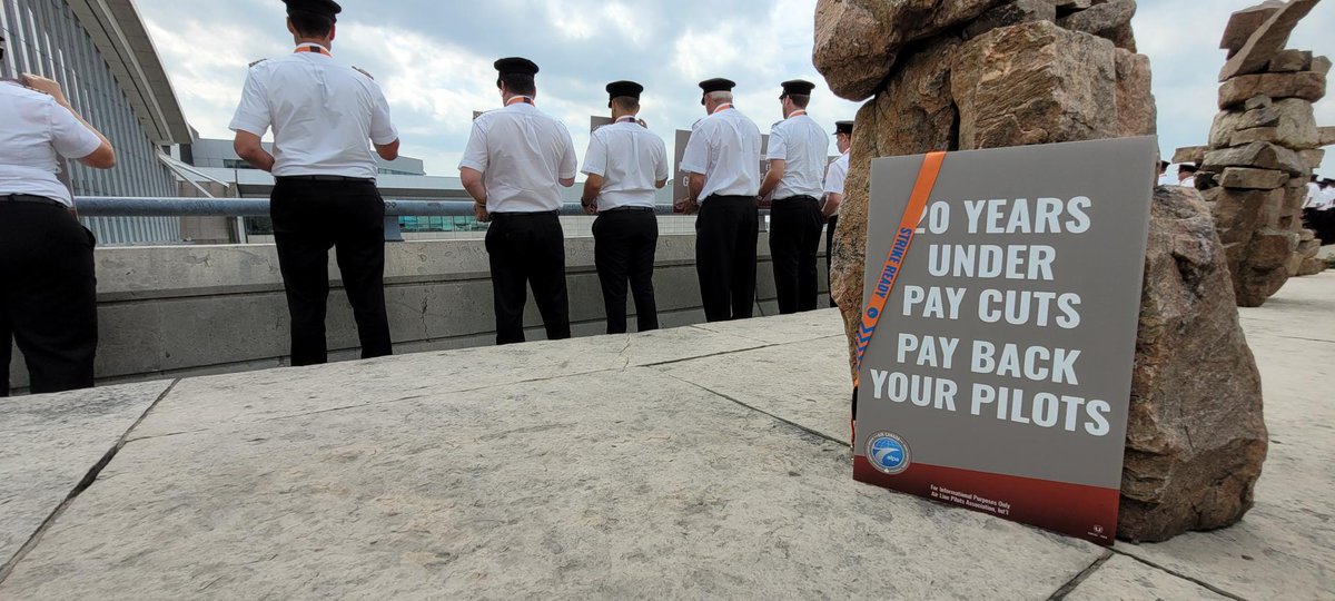 AirCanadaPilots's tweet image. YYZ pilots stand united, demonstrating our commitment to securing a world class contract that acknowledges our contributions to Air Canada&apos;s success. #StrikeReady #alpapilots #YYZ #aircanadapilots @AirCanada