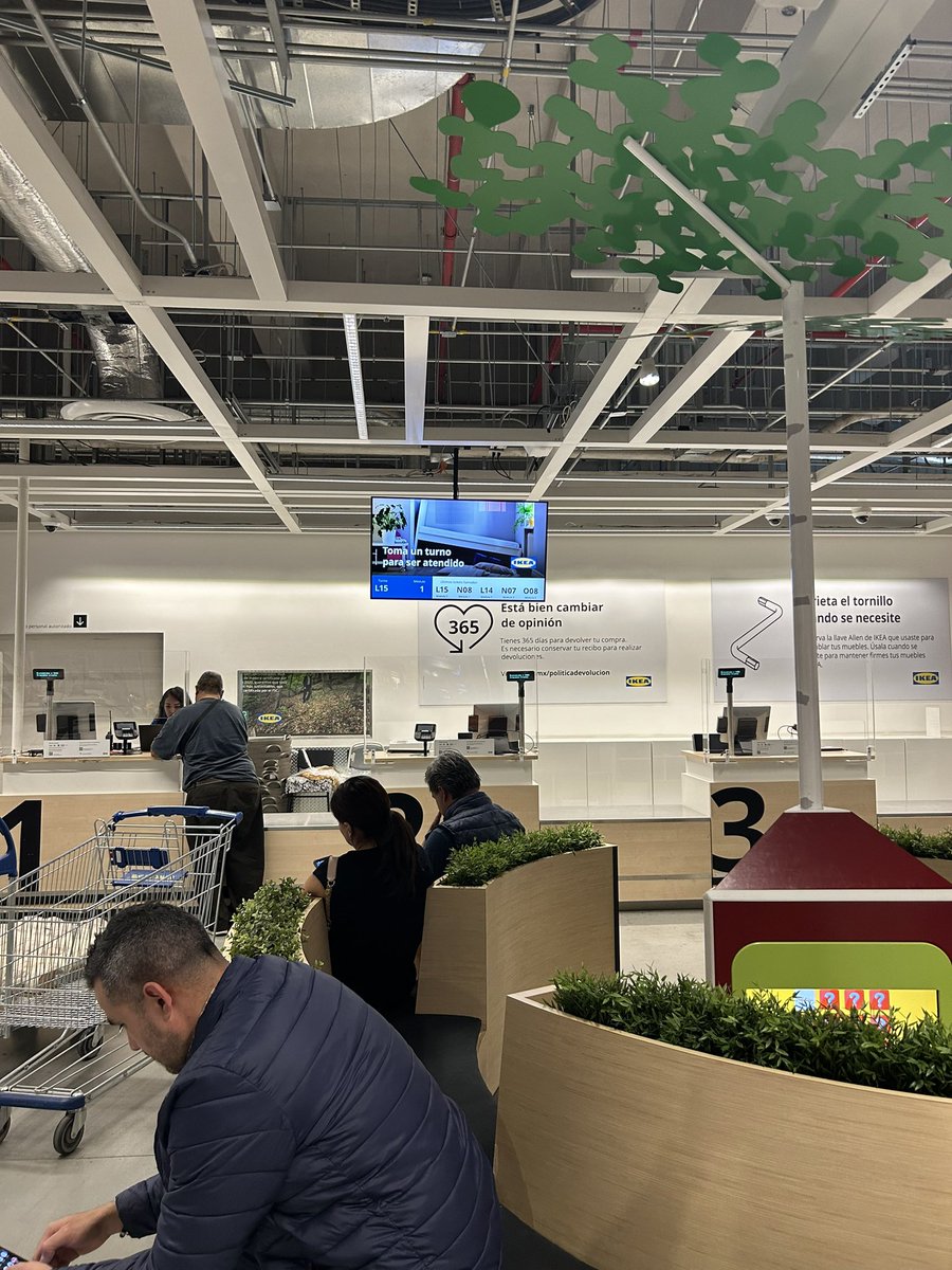 normscreates's tweet photo. @mx_ikea you’re simply exhausting. It’s so difficult getting here ‘cause of location and only ONE person in Customer service. Such a drag shopping with u.
#ikeaMxFatal https://t.co/dFhH2unyfE