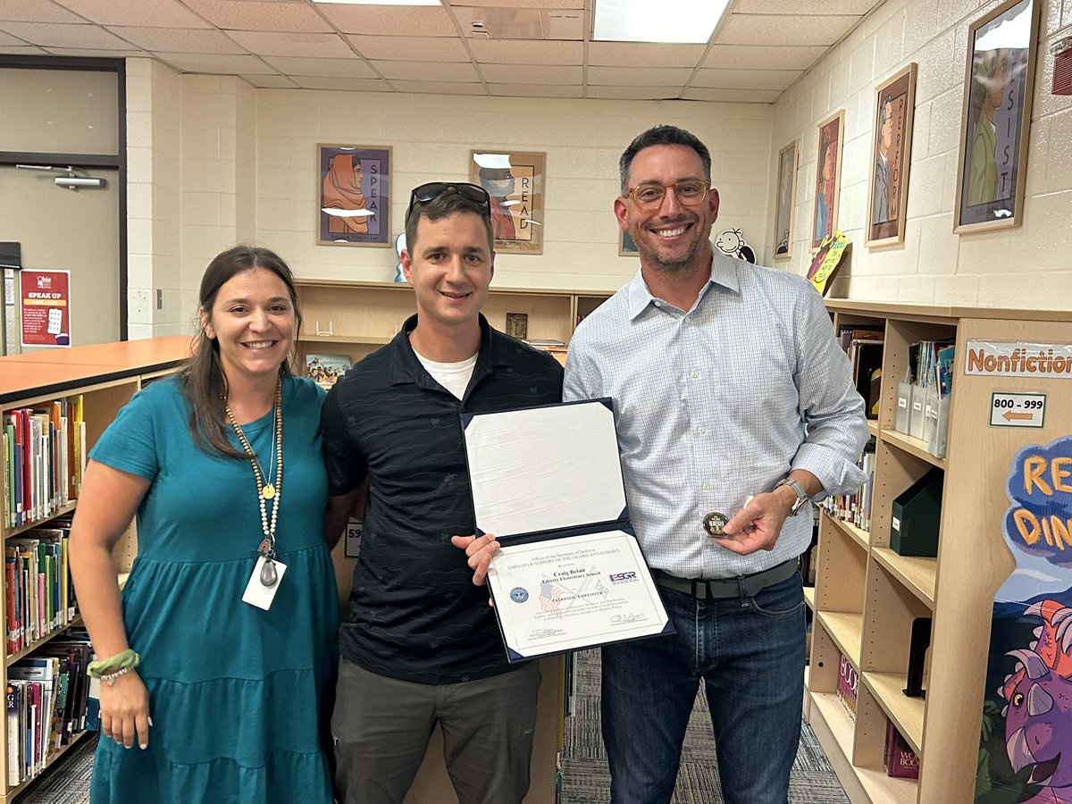 Today principal <a href="/CraigABelair/">Craig Belair</a> received an award on behalf of Liberty Elementary from the @DeptofDefense for their commitment to supporting military families. #itsworthit <a href="/wcsdistrict/">Worthington Schools</a> <a href="/LibertyLeopard/">Liberty Leopards</a>