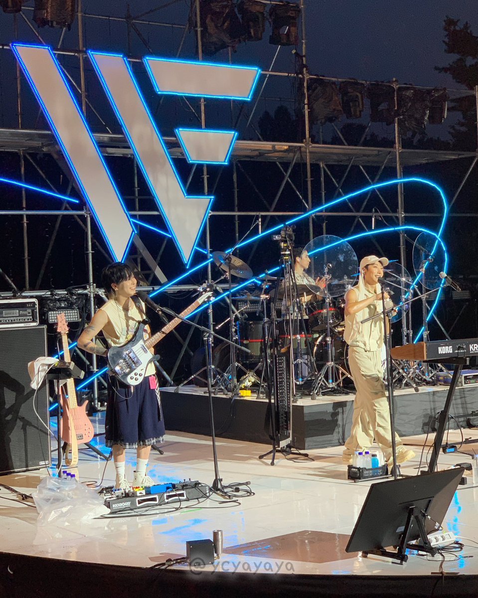 ycyayaya's tweet photo. 13. #ONEWE #원위 #3WE
雖然3WE已經在23年第二天聖誕公演後解散🤣
但畢竟是讓我入坑的組合
(一開始還以為ONEWE只有三個人哈哈)
必須擁有一篇🫶🏻🖤💛💙 https://t.co/capNuSmMo6