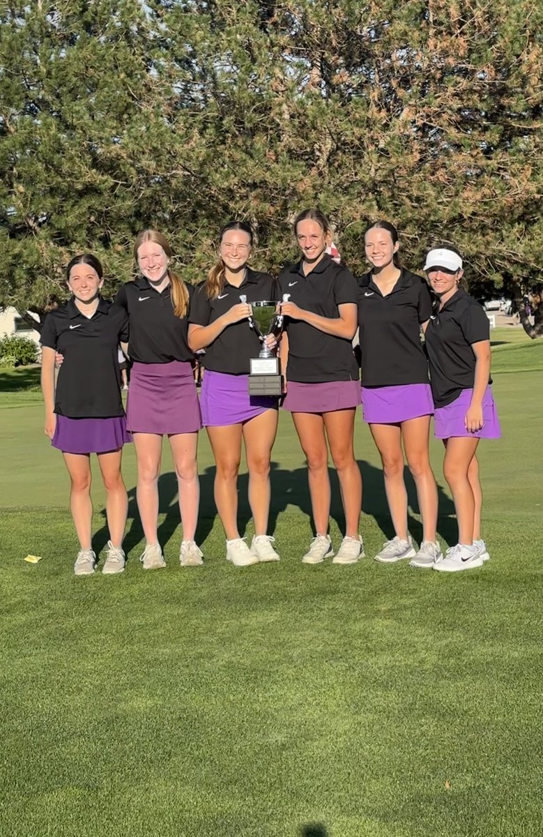 DusterGolf's tweet photo. Your inaugural "Dusty Dog" champions!!! The @HoldregeDusters defeated Minden in a match play style dual 14.5-12.5. Shoutout to the @WhippetGolf team. They are the real deal this year! Hope to see more people out next year! #DusterPower @sullyDSS https://t.co/oOJcFl2m2Q