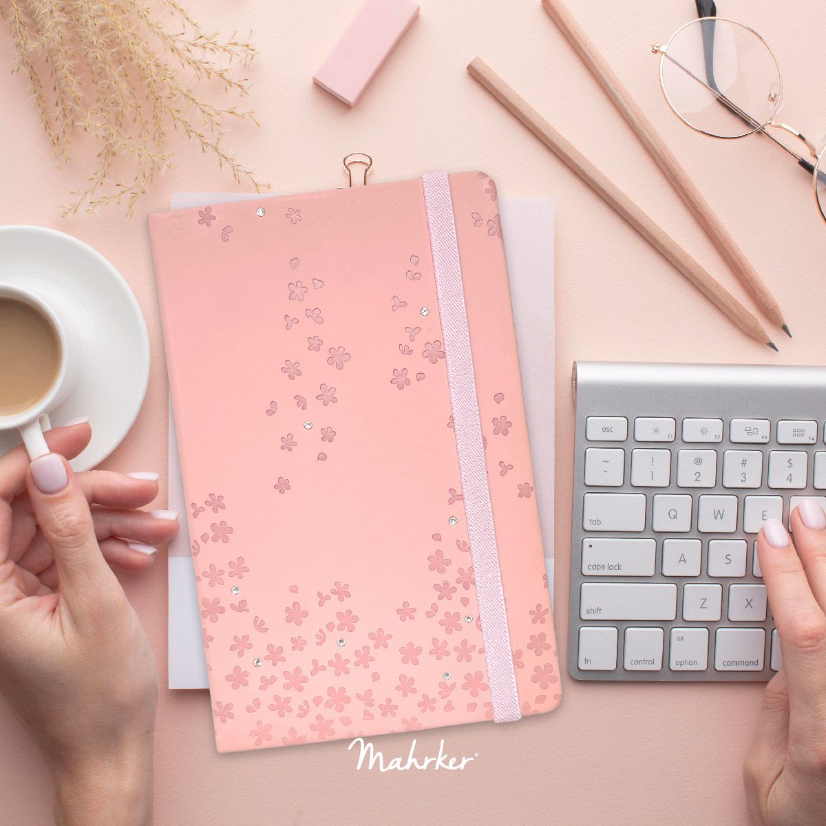 mahrker's tweet photo. Notebook helps in staying organized and managing your time effectively.
.
.
https://t.co/Ylkb0CRJqk
.

#Mahrker #planner #Printseries #Gratitude #personalized #journals #books #notebooks #writingbooks #booksonline #freedelivery #rulednotebooks #rulednotebooks #rulediaries #lined https://t.co/ioGT6AkWt8