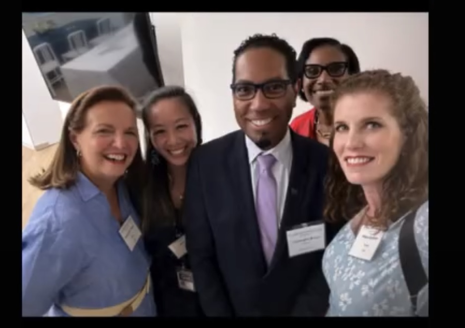 ADarcyMahoney's tweet photo. Shout out to my awesome colleagues who were promoted this year @gwNURSING ! #RaiseHigh @DaisyLePhD @MelissaBPhD @PresidentofGW https://t.co/xFTYMwi72X